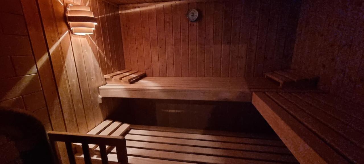Ferienwohnung 4 Personen Alleinlage Am Wald Naehe Skigebiet Hochzeiger يرتسنز المظهر الخارجي الصورة